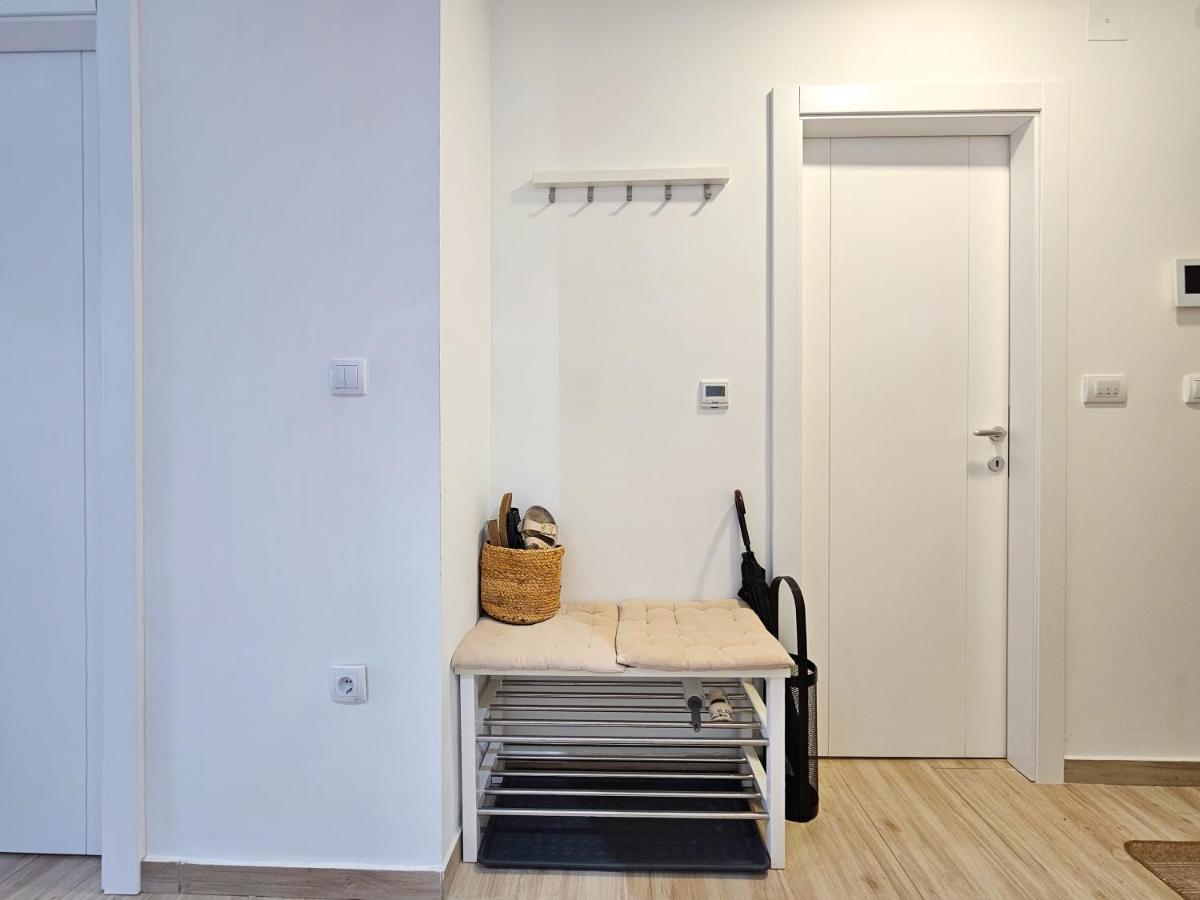 Roman Apartman Сремска-Митровица Экстерьер фото